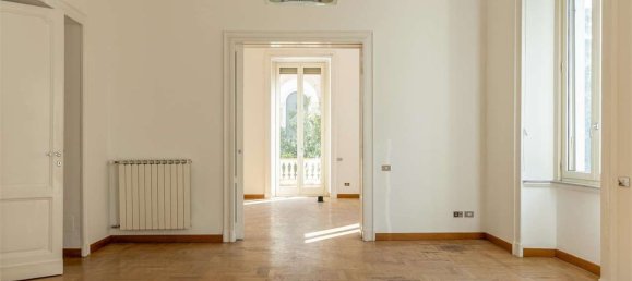 13 rooms Apartment in Rome, Italy No. 210416 16
