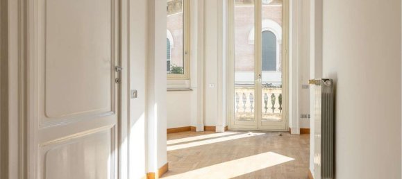 13 rooms Apartment in Rome, Italy No. 210416 11