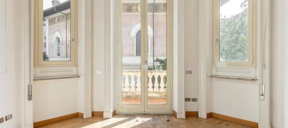 13 rooms Apartment in Rome, Italy No. 210416 12