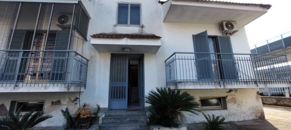 4 rooms House in Volla, Italy No. 268065 9