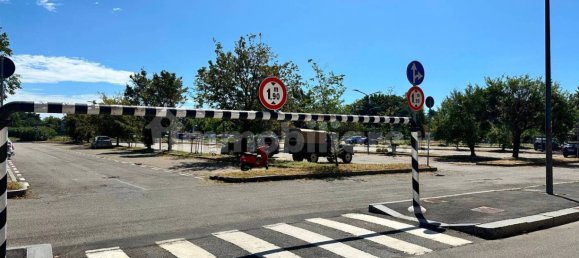 1 bedroom Apartment in Milan, Italy No. 319639 7