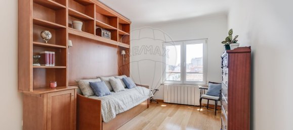 3 bedrooms Apartment in Lisbon, Portugal No. 246417 15