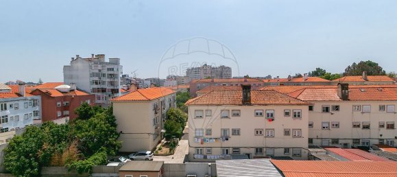 3 bedrooms Apartment in Lisbon, Portugal No. 246417 32