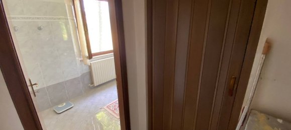 6 rooms House in Volterra, Italy No. 91108 5