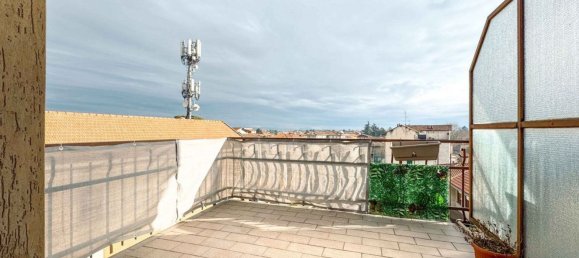 2 chambres Appartement à Bellinzago Novarese, Italy No. 377479 6