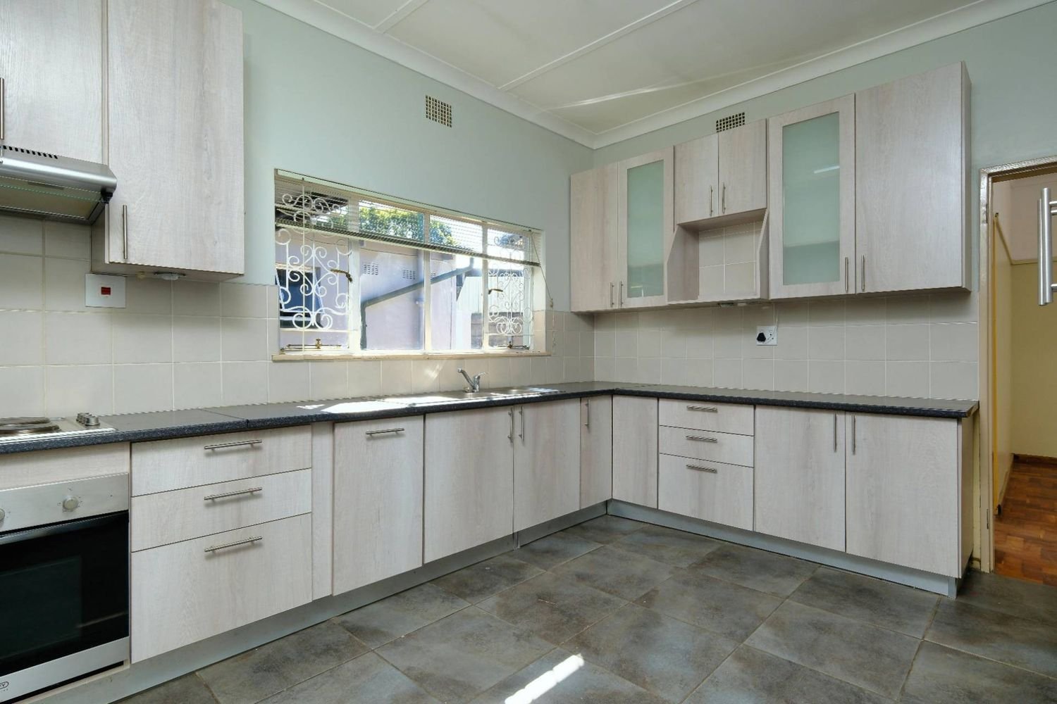 15 bedrooms House in San Lazzaro di Savena, Italy No. 325910