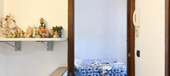 2 bedrooms Villa in Pomezia, Italy No. 374486 24