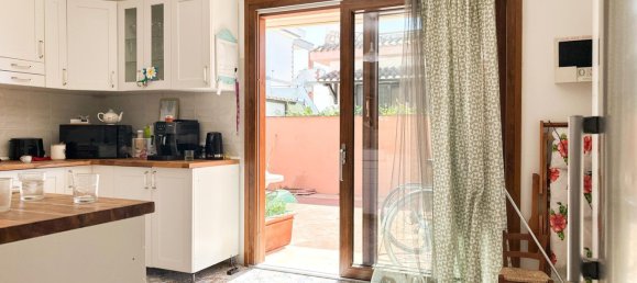2 bedrooms Villa in Pomezia, Italy No. 374486 13