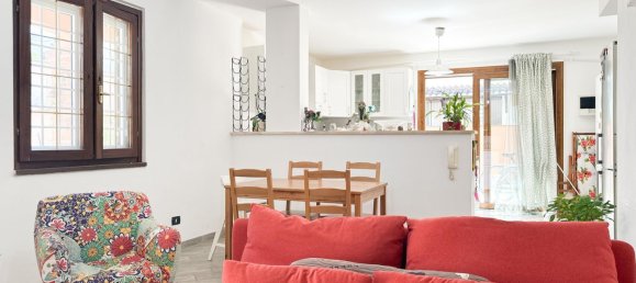 2 bedrooms Villa in Pomezia, Italy No. 374486 15