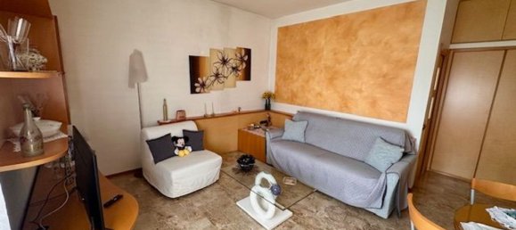 Studio in Monza, Italy, Nr. 259996 5