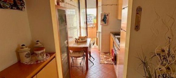 Studio in Monza, Italy, Nr. 259996 7