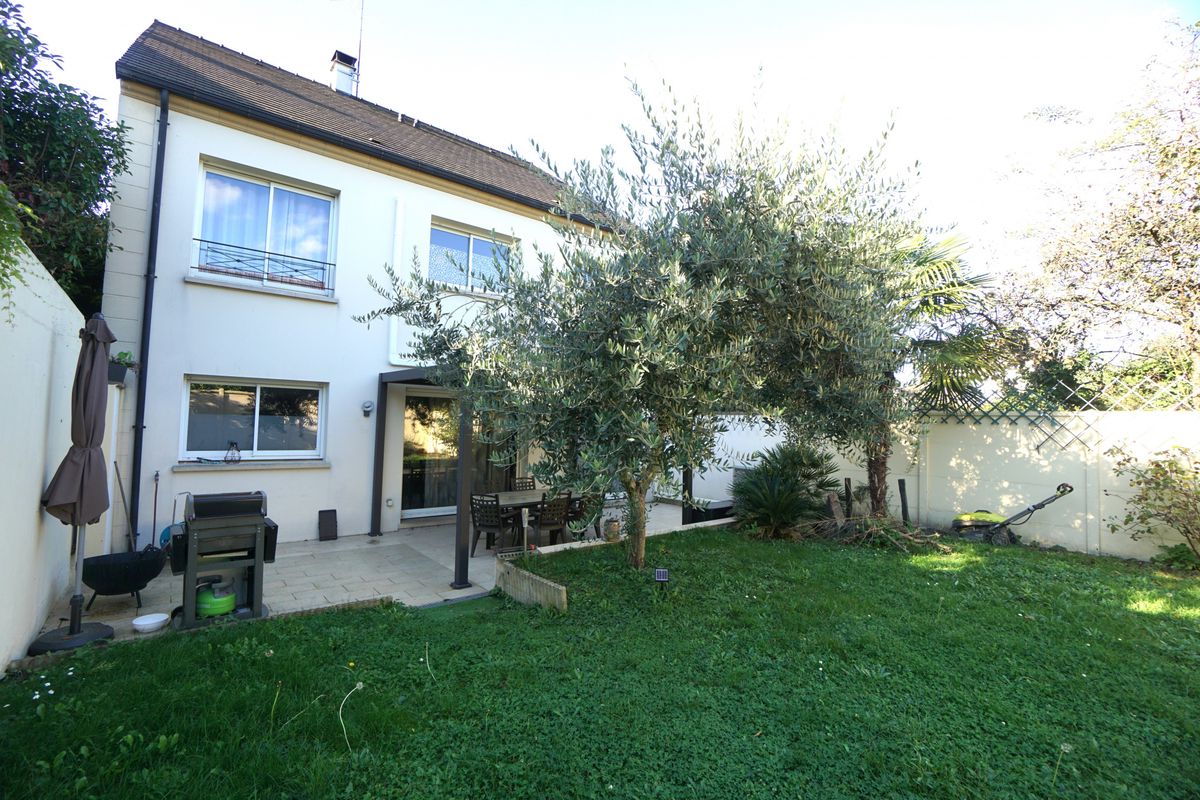 5 Schlafzimmer Haus in Aulnay-sous-Bois, France, Nr. 173219