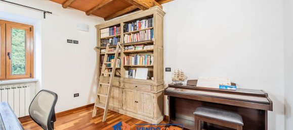 Apartamento de 6 habitaciónes en Fivizzano, Italy No. 260650 13