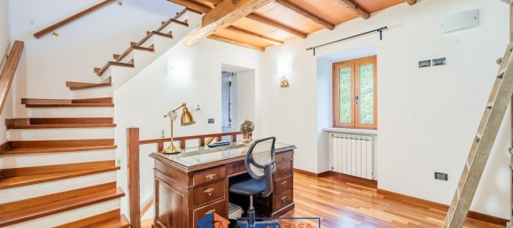 Apartamento de 6 habitaciónes en Fivizzano, Italy No. 260650 12