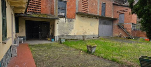 7 rooms House in Ricaldone, Italy No. 151102 3