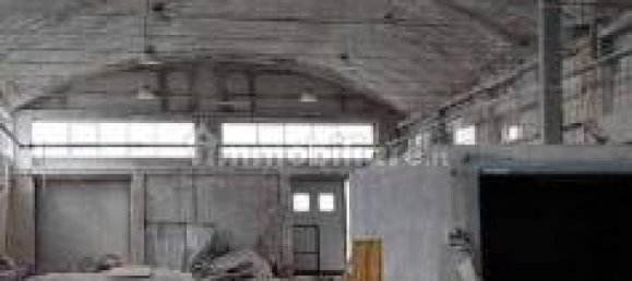 2550m² Warehouse in Grezzana, Italy No. 140598 9