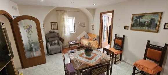 Квартира с 5 комнатами в Матера, Италия № 161443 3