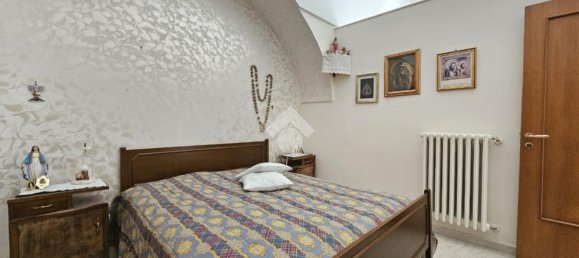 Квартира с 5 комнатами в Матера, Италия № 161443 12