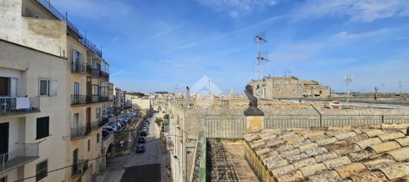 Квартира с 5 комнатами в Матера, Италия № 161443 20