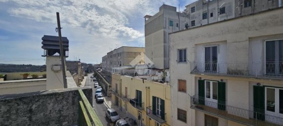 Квартира с 5 комнатами в Матера, Италия № 161443 24