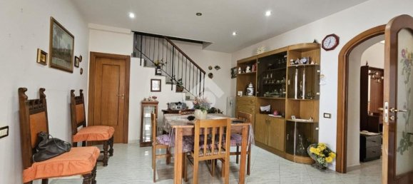 Квартира с 5 комнатами в Матера, Италия № 161443 4