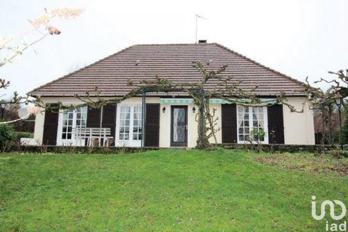 3 bedrooms House in Beauvais, France No. 8062
