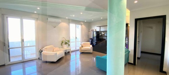 4-Zimmer Gewerbliche Immobilie in Modugno, Italy, Nr. 22080 9