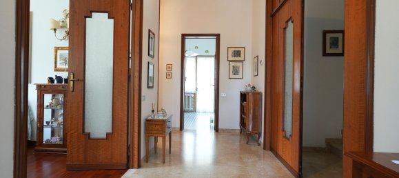 10 bedrooms House in Lugo, Italy No. 334289 6