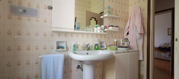 10 bedrooms House in Lugo, Italy No. 334289 14