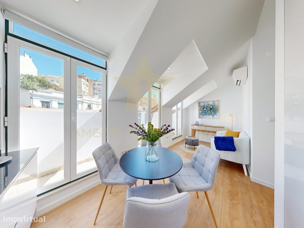 2 bedrooms Apartment in Lisbon, Portugal No. 163691