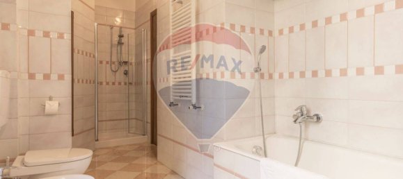 2 bedrooms Apartment in Modena, Italy No. 270465 13