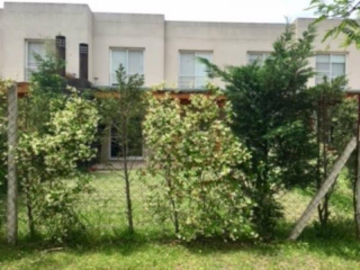 Casa de 3 dormitorios en Tigre, Argentina No. 54623