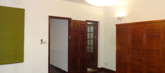 Villa de 5 dormitorios en Tay Ho, Vietnam No. 7170 5