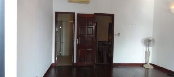 Villa de 5 dormitorios en Tay Ho, Vietnam No. 7170 22