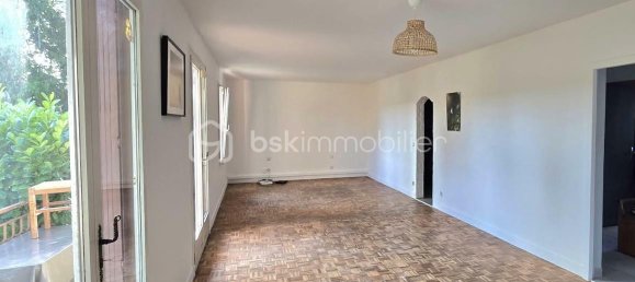 3 bedrooms House in Nangis, France No. 324550 4