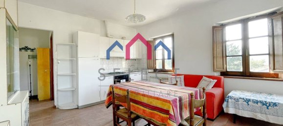 3-salle Appartement à Barga, Italy No. 189404 6