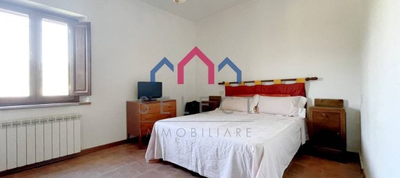 3-salle Appartement à Barga, Italy No. 189404 20