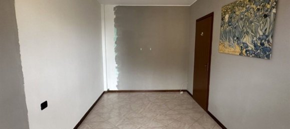 3 rooms Apartment in Robecco sul Naviglio, Italy No. 183070 35