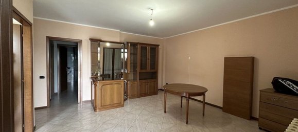 3 rooms Apartment in Robecco sul Naviglio, Italy No. 183070 53