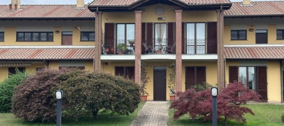 3 rooms Apartment in Robecco sul Naviglio, Italy No. 183070 51