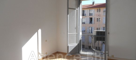 2 bedrooms Apartment in Nice, France No. 343354 10