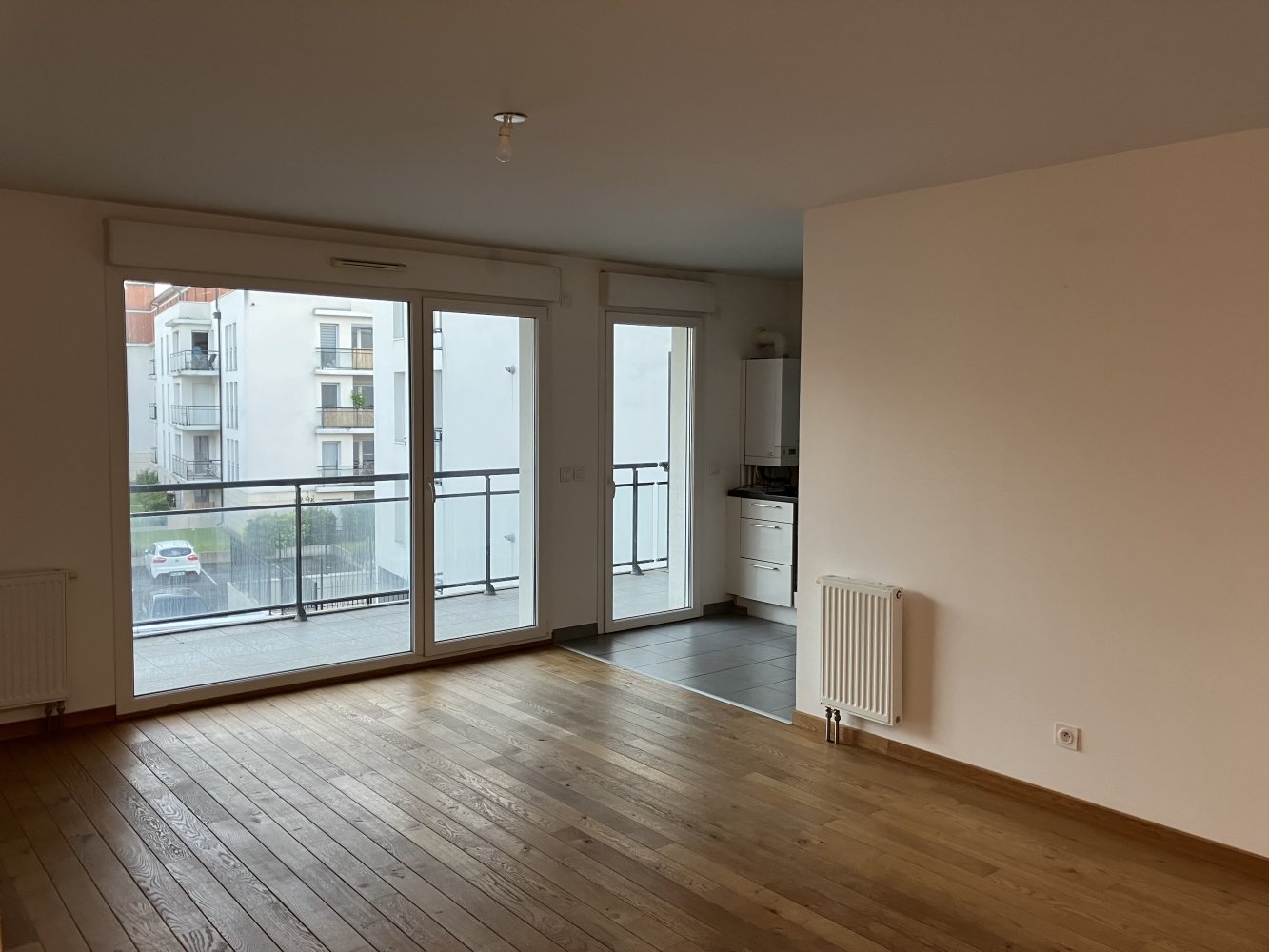 Apartamento de 2 dormitorios en Reims, France No. 227333