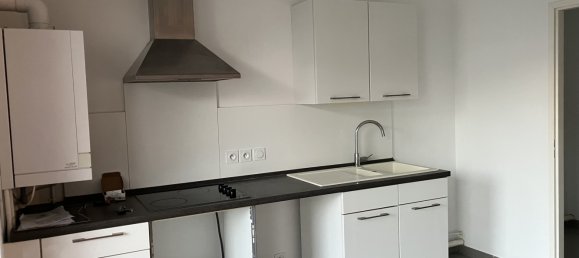 Apartamento de 2 dormitorios en Reims, France No. 227333 2