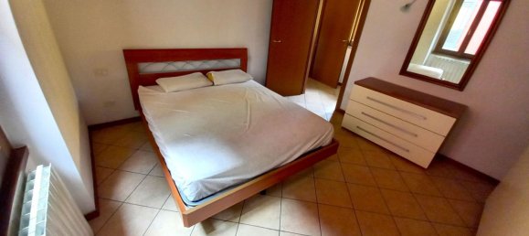 Квартира с 2 спальнями в Тревильо, Италия № 370108 19