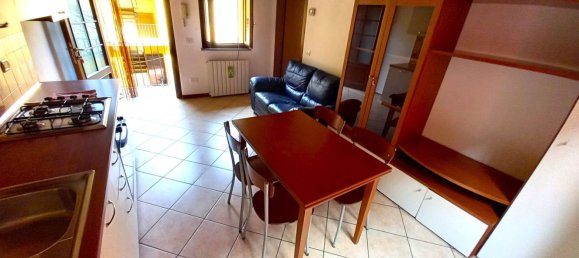 Квартира с 2 спальнями в Тревильо, Италия № 370108 12