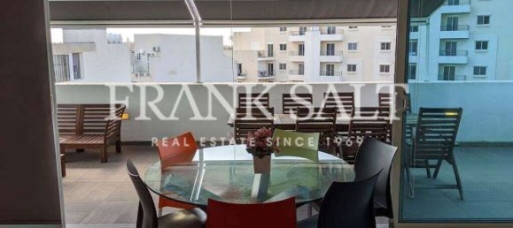 1 غرف نوم بانتهاوس في Gzira, Malta رقم 3946 4