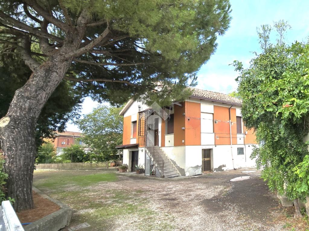 2 bedrooms House in Cesena, Italy No. 316249