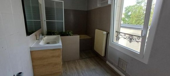 5 bedrooms Villa in Le Mans, France No. 315205 13