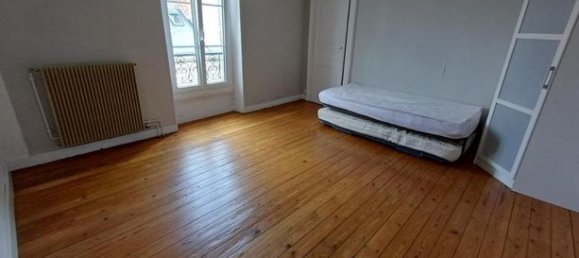 5 bedrooms Villa in Le Mans, France No. 315205 9