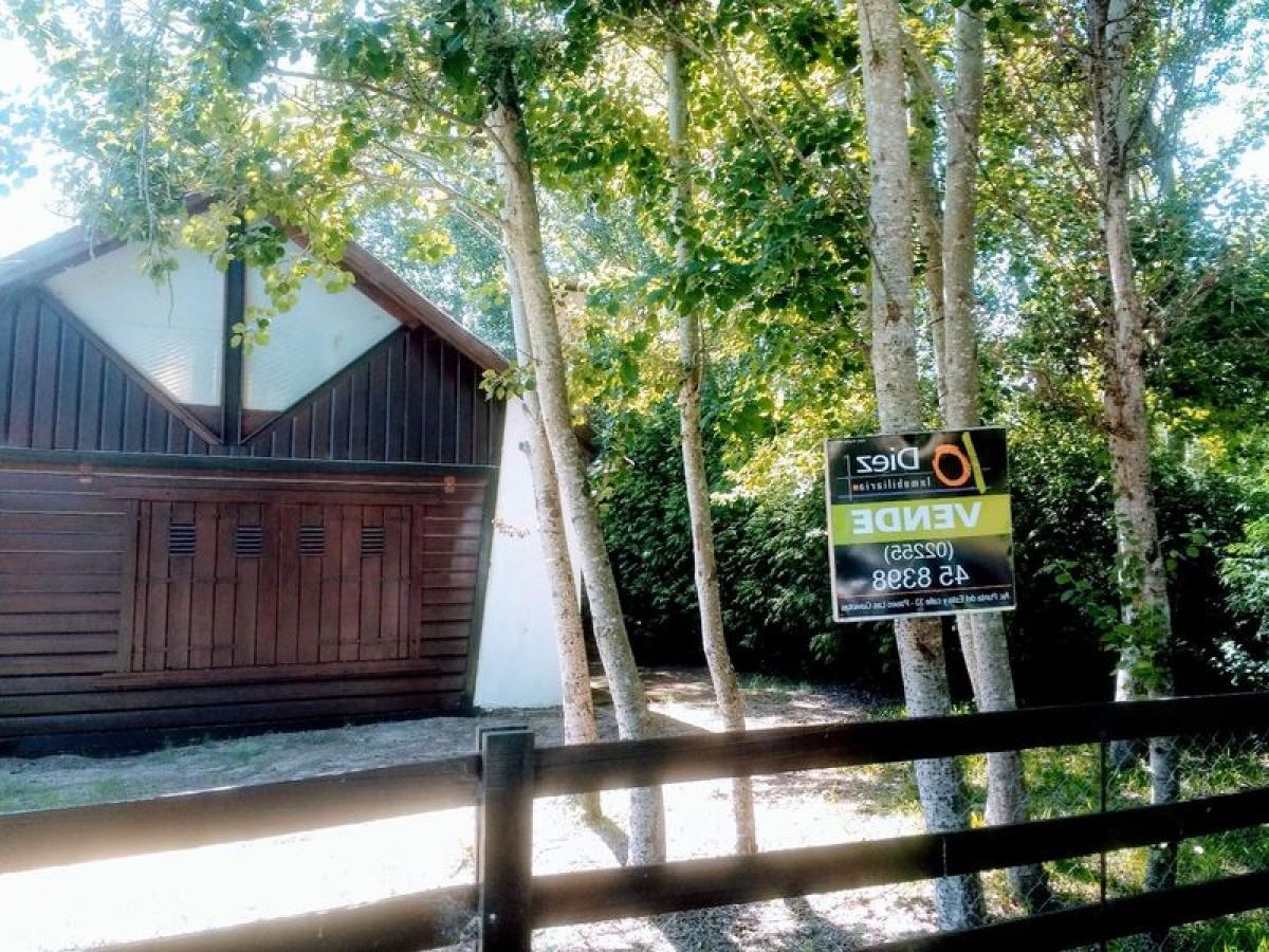 2 bedrooms House in Mar del Plata, Argentina No. 87180